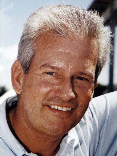 Chip_Blue_Shirt_Suntan